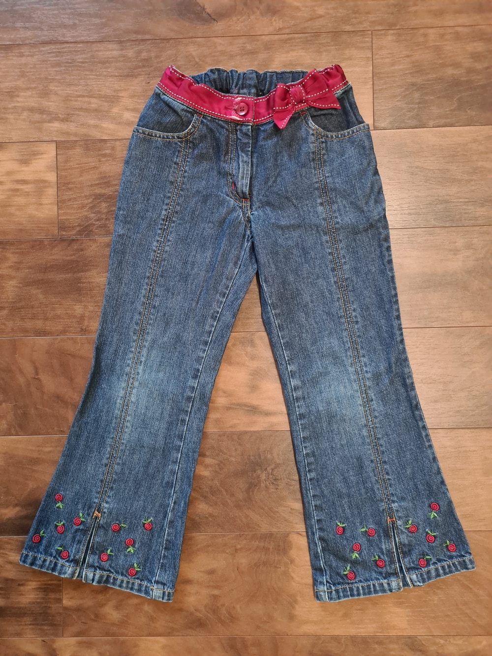 Gymboree Blue Denim Flare Jeans with Red Belt & Strawberries Size 6